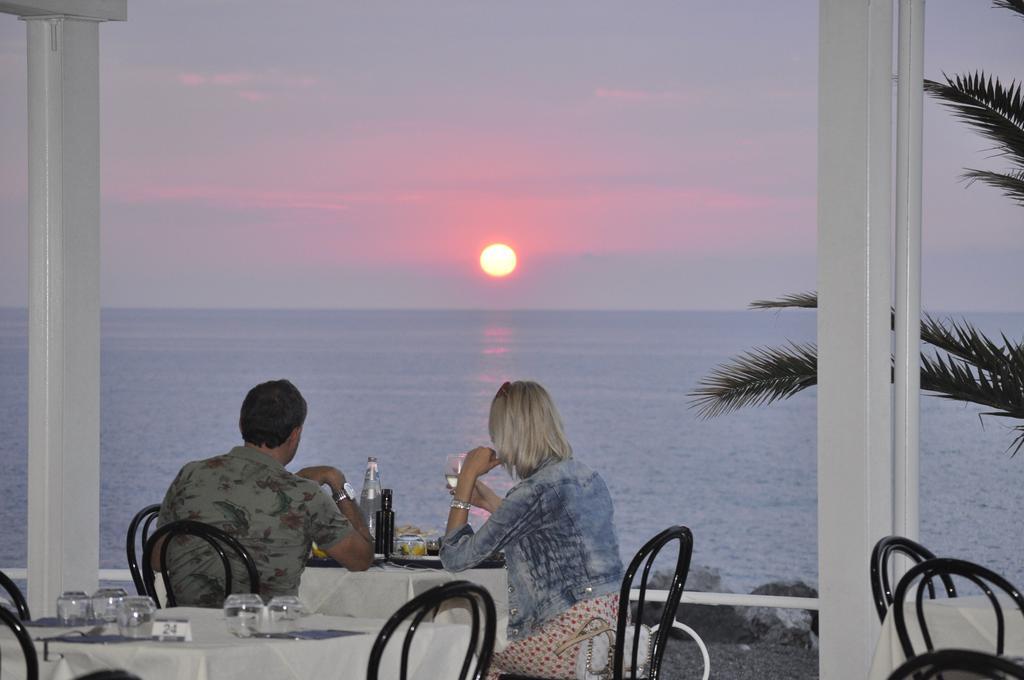 פיראינו Hotel Ristorante La Scogliera - Nuova Gestione מראה חיצוני תמונה